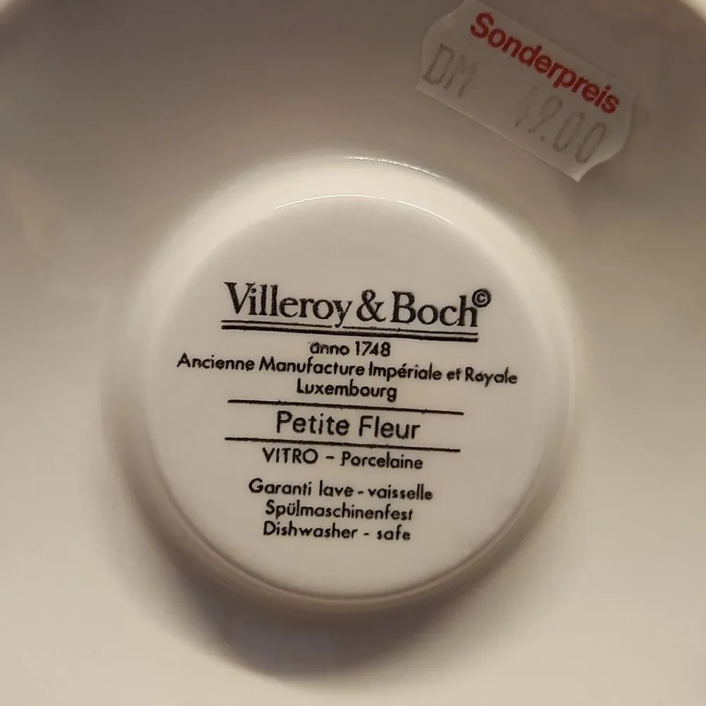 VILLEROY & BOCH Petite Fleur Tea Pot / Coffee Pot Warmer